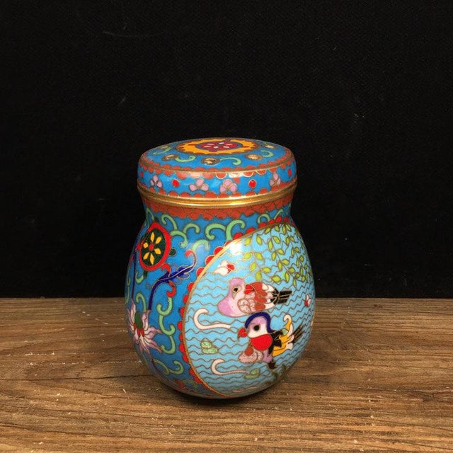 This is a beautiful vintage Chinese cloisonné enamel cricket jar, a classic piece of traditional Chinese decorative art....
