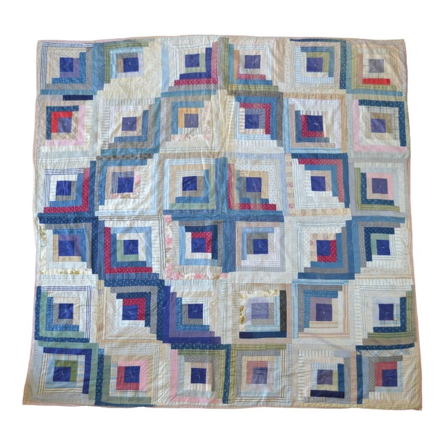 Early Log Cabin Quilt With a "Barn Raising" Layout For Sale