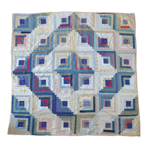 Early Log Cabin Quilt With a "Barn Raising" Layout