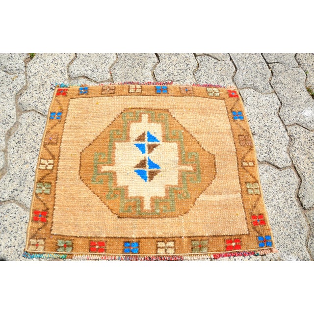 Vintage Boho Turkish Rug For Sale - Image 4 of 6