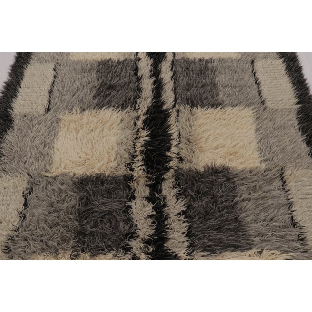 1960s Vintage Swedish Scandinavian Style Shag Wool Rug by Rug & Kilim For Sale - Image 5 of 8