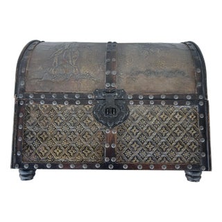 Mid 20th Century Vintage Decorative Wood Dome Treasure Chest Box For Sale
