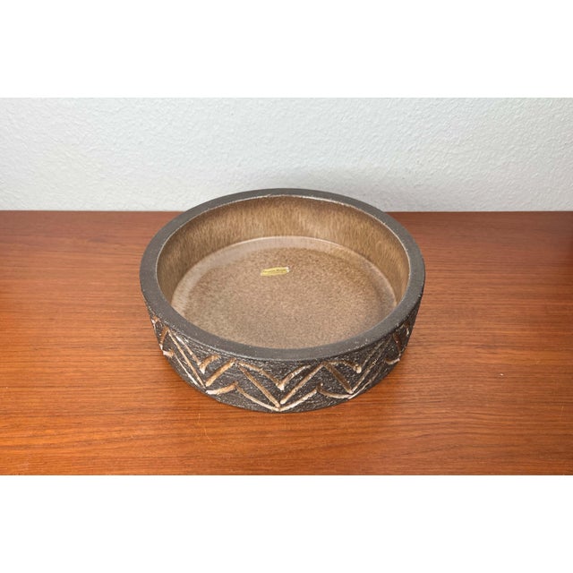 Large Mid-Century Modern Danish Studio Pottery Bowl from Lovemose, 1960s For Sale - Image 6 of 18