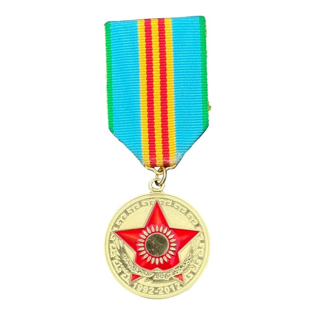 Rare Kazakhstan Special Forces 20th Anniversary Medal 1992-2012 Red Star Original Ribbon For Sale