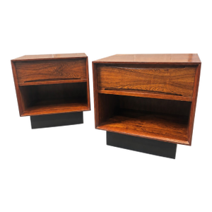 1960s Pair of Danish Modern Dyrlund Rosewood Floating Nightstands or Bedside Cabinets