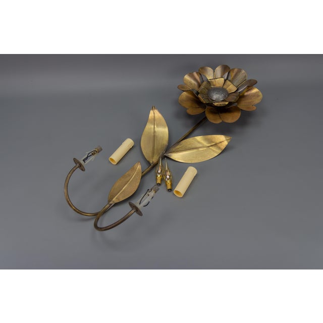 Mid-Century Modern Brass and Metal Flower-Shaped Twin Arm Sconce, France, 1950s For Sale - Image 16 of 18
