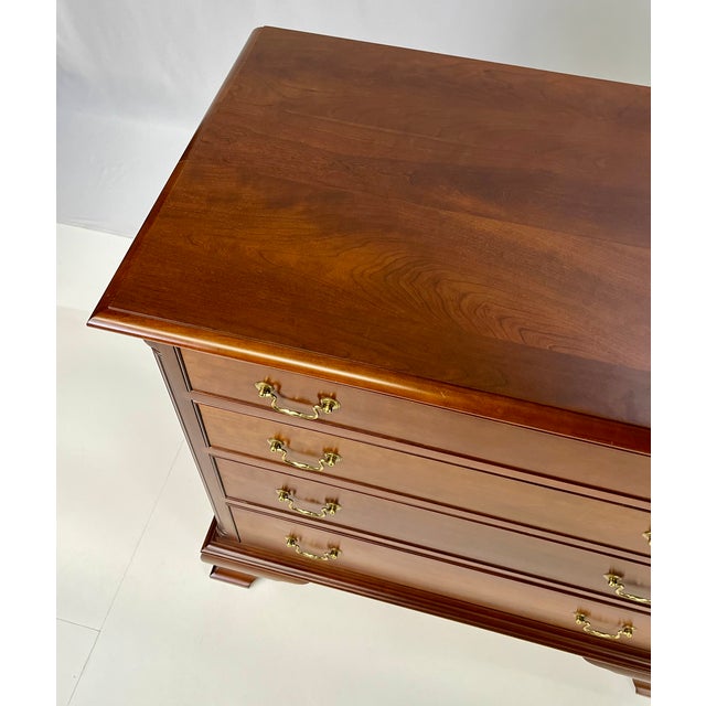 1990s Waterford Furniture Makers Solid Cherry Bachelor’s Chest For Sale - Image 10 of 18