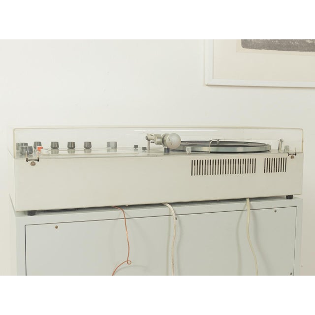 Audio 300 Compact Stereo System with L 60/4 Loudspeakers by Dieter Rams for Braun, 1970s For Sale - Image 9 of 11