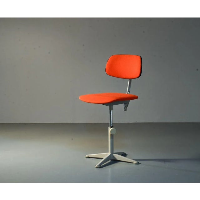 Industrial Dutch Desk Chair from Ahrend De Cirkel, 1950s For Sale - Image 15 of 16