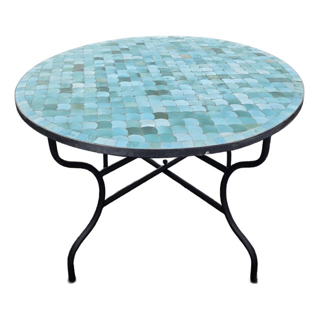 48" Handcrafted All Emerald Moroccan Mosaic Table, Fish Scale Style For Sale