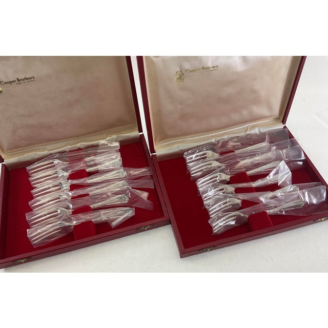 Frank Cobb & Co 1980s Silver Plated Pastry Forks, La Regence - Set of 12 For Sale - Image 4 of 15