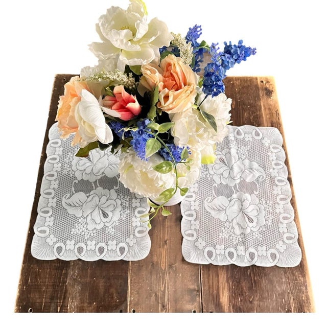 Early 20th Century 16.5" X 12" Vintage Set of 4 Lace Placemats Floral Victorian Edwardian Traditional Farmhouse English Cottage For Sale - Image 5 of 8