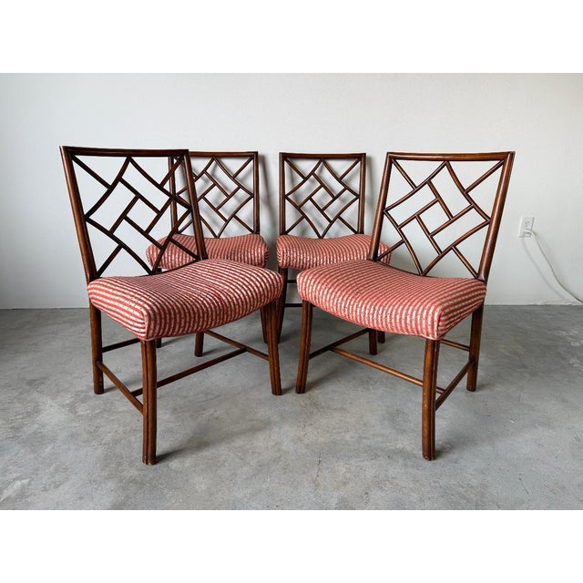 1960s English Georgian Chinese Chippendale Style Mahogany Cockpen Dining Chairs – Set of 4 For Sale - Image 13 of 17