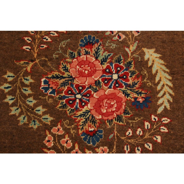 1900 - 1909 Antique Kashan Brown L Wool Persian Rug With Floral Medallion For Sale - Image 5 of 6