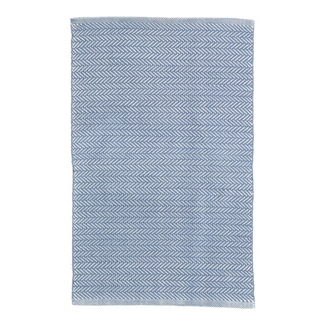 Dash & Albert by Annie Selke Herringbone Denim/Ivory Indoor/Outdoor Rug, 3' x 5' For Sale