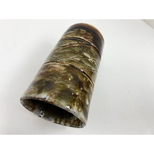 1970s Mid Century Beaker Form Glazed Ceramic Vase For Sale - Image 5 of 7