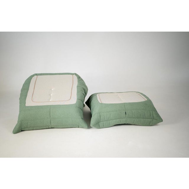 Set of Togo Lounge Chair and Pouf in Mint Bouclet Fabric by Michel Ducaroy for Ligne Roset, 1973 For Sale - Image 3 of 18