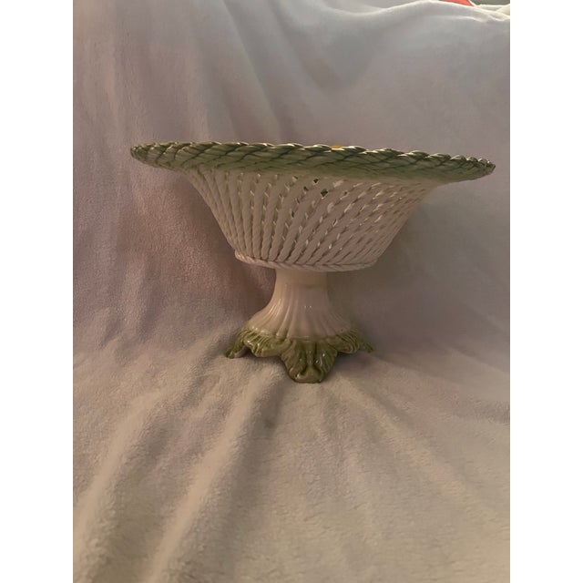 White 1990s Lanzarin Ceramiche Italian Hand-Painted Ceramic Basket With Lemons and Pedestal For Sale - Image 8 of 15