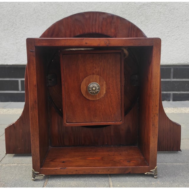Art Deco Vintage 1950s Mantel Clock – Fully Restored | Shellac Finish | Quartz Movement For Sale - Image 3 of 7