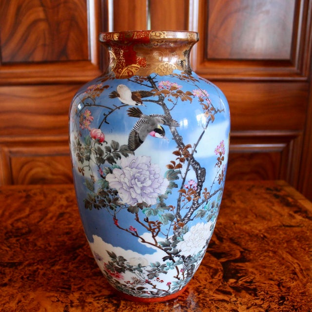 Japanese Kutani Turquoise Porcelain Bird Vase For Sale - Image 9 of 17
