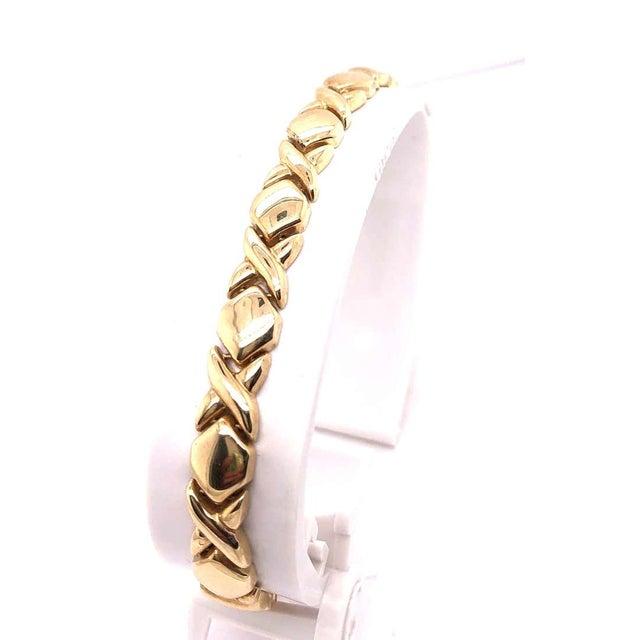 14 Karat Yellow Gold Fancy Link Bracelet For Sale In New York - Image 6 of 10