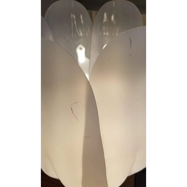 Vintage oversized 24" tall acrylic tulip flower lamp featuring a blooming acrylic tulip-like shade made up of 6 hand-...