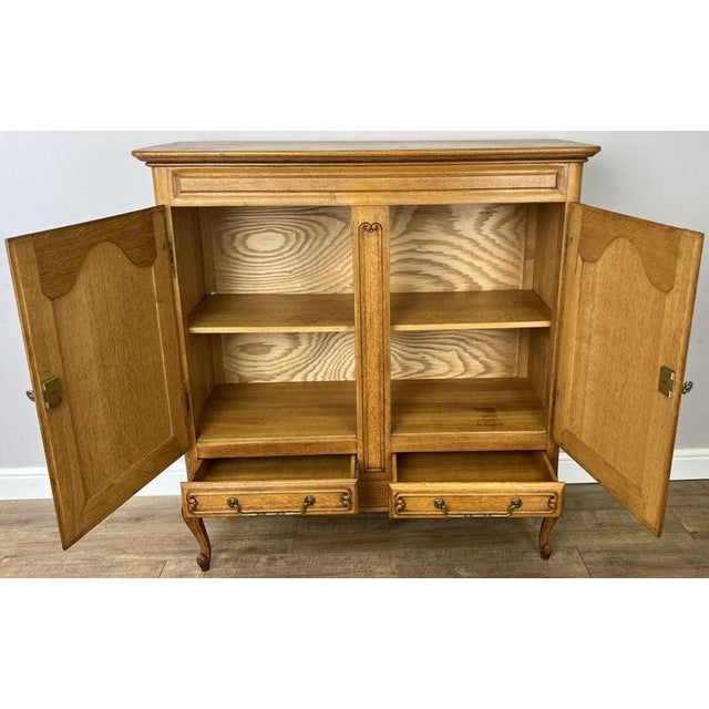 Vintage Louis XIV French Sideboard in Oak For Sale - Image 12 of 13