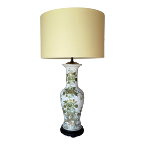 1960s Green and White Chinoiserie Porcelain Table Lamp
