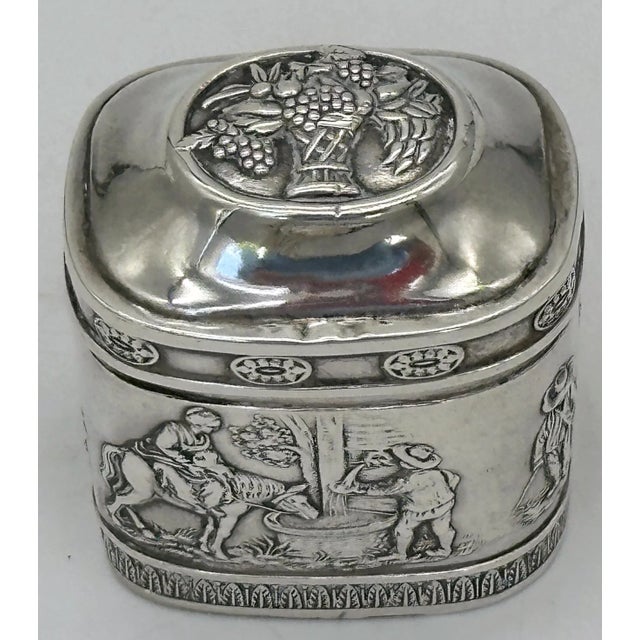 Early 19th Century Biedermeier German .800 Silver Snuff Box Domed Lid and Repoussé Pastoral Scenes For Sale - Image 5 of 12