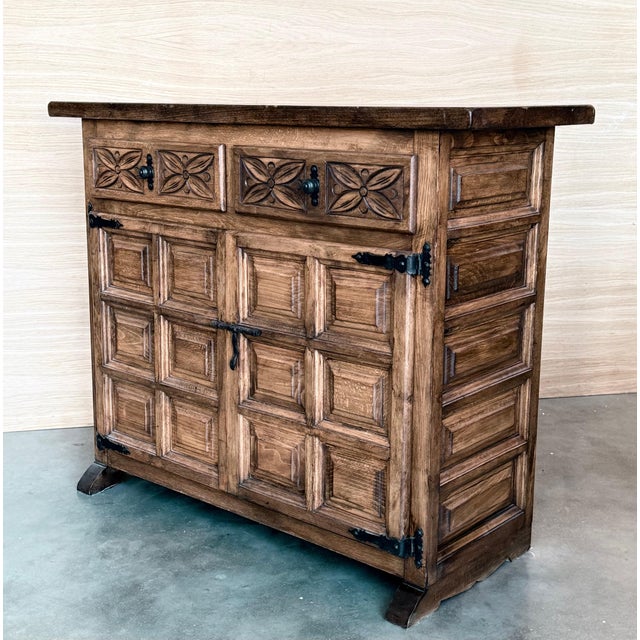 Early 20th Century 20th Century Catalán Spanish Dresser Carved in Walnut, 1920s For Sale - Image 5 of 18