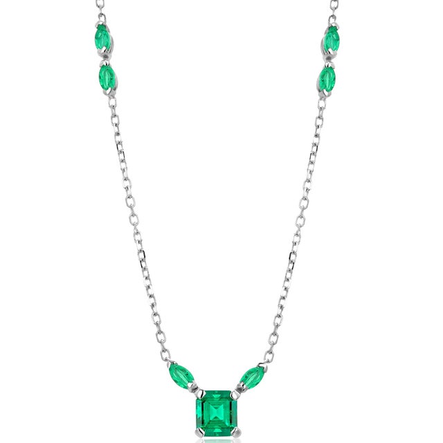14 Karat White Gold Drop Necklace Colombian Emerald Centerpiece Marquise Emerald For Sale - Image 4 of 5