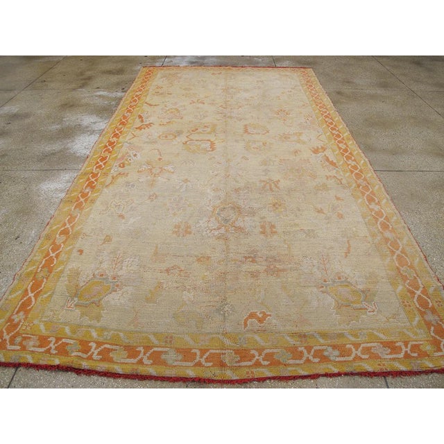 Galerie Shabab Collection Early 20th Century Handmade Turkish Oushak Gallery Carpet For Sale - Image 4 of 10