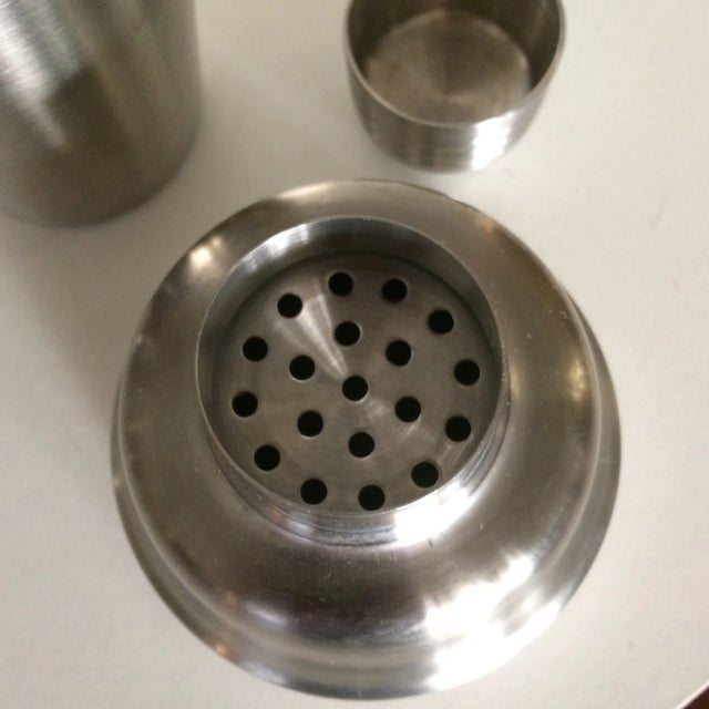 Set of 3 Stainless Steel Cocktail Shakers For Sale - Image 4 of 13