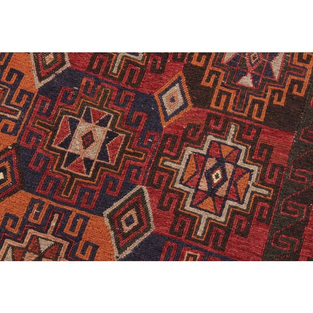 1990s Tribal Soumak Rust/Green Wool Rug - 4'11'' X 8'3'' For Sale - Image 5 of 10