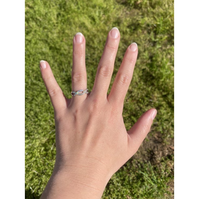 0.35ctw Infinity Band Ring, 14k White Gold, Ring Size 7.5 For Sale In Greensboro - Image 6 of 6