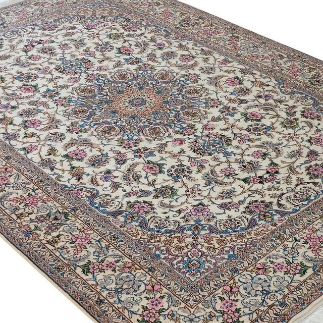 Hand-Knotted Nain Rug in Virgin Wool and Silk For Sale - Image 3 of 4