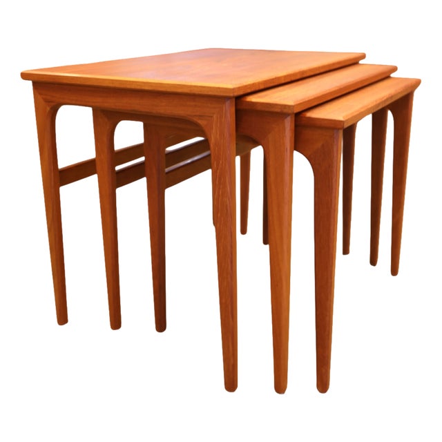 Vintage Danish Nesting Tables in Teak, 1960s, Set of 3 For Sale
