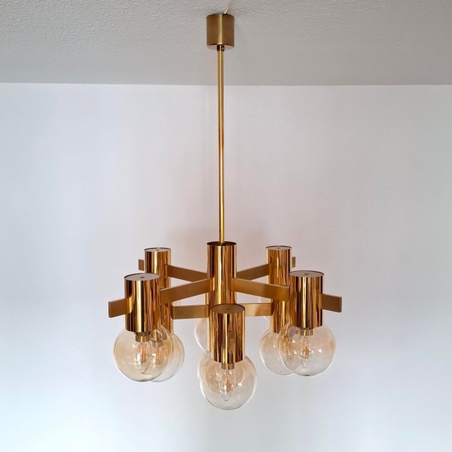 Mid-Century Modern Large German Brass Sputnik Chandelier with Amber-Colored Glass Globes by Hans-Agne Jakobsson, 1960s For Sale - Image 3 of 17