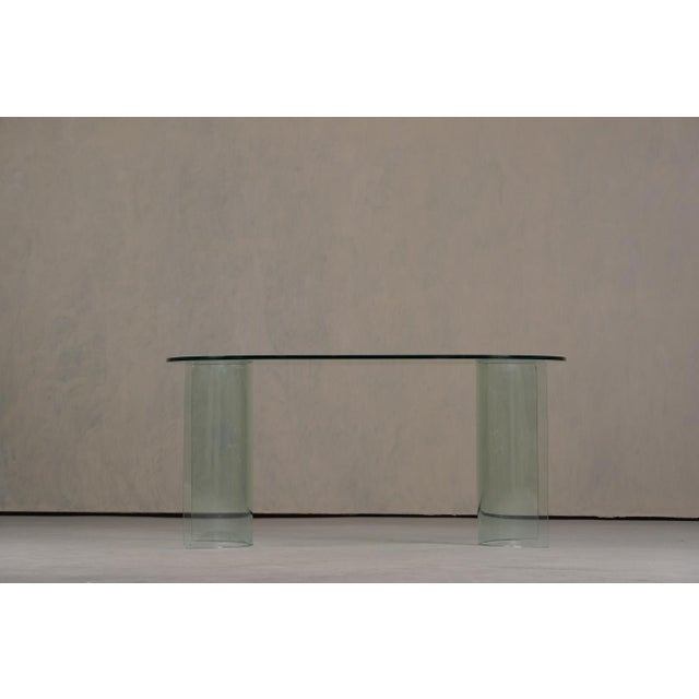 1980s Vintage Oval Tempered Glass Dining Table from Fiam, Italy, 1980s For Sale - Image 5 of 8