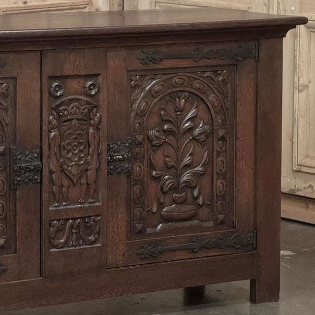 French Gothic Revival Oak Coffer Buffet With Iron Hardware For Sale In Dallas - Image 6 of 18