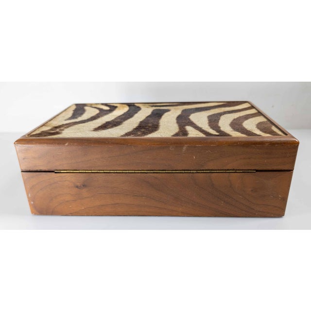 Mid-Century French or American Walnut and Zebra Humidor Box For Sale - Image 9 of 17