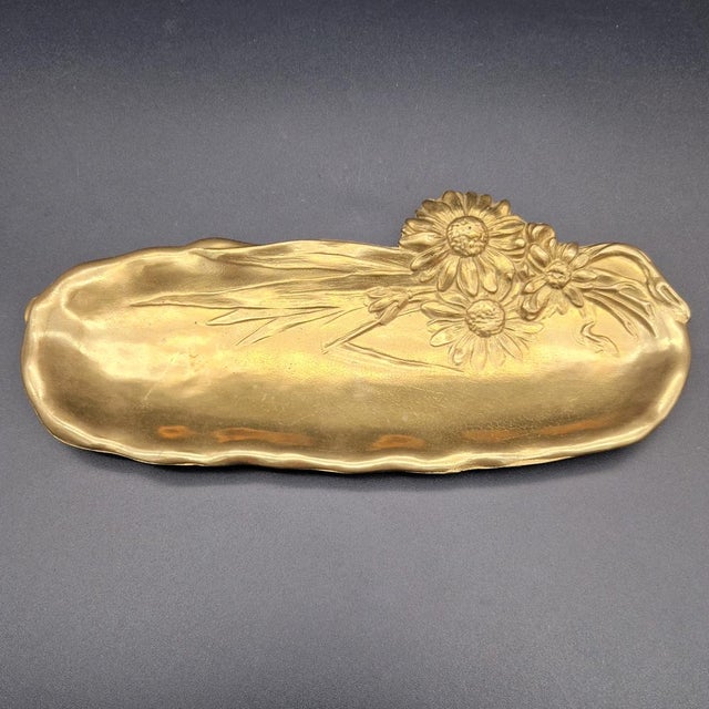 Art Nouveau Shelf with Floral Motif in Brass, 1890s For Sale - Image 4 of 4