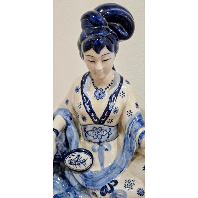 Traditional Bombay Company Blue & White Porcelain Geisha Figurine – Crackle Glaze For Sale - Image 3 of 8