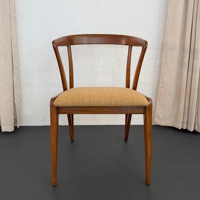 M. Singer & Sons Mid-Century Modern Walnut Chair by Bertha Schaeffer for M. Singer & Sons For Sale - Image 4 of 10