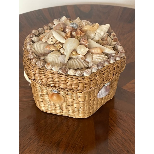 Cute vintage sea shell encrusted wicker hexagonal small box Sailors Valentines style.