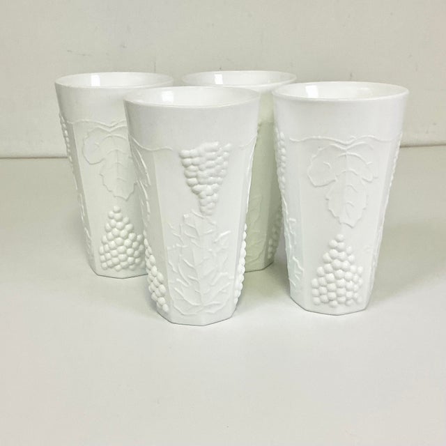 1970s 1970s Vintage Americana Arts & Crafts Indiana Glass Grape Milk Glass Tumblers - Set of 4. For Sale - Image 5 of 8