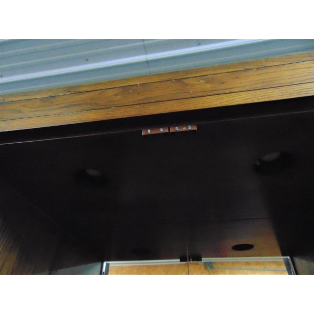 Mid 20th Century Henredon Mid Century Oak Campaign Bookcase Curio Cabinet For Sale - Image 5 of 9