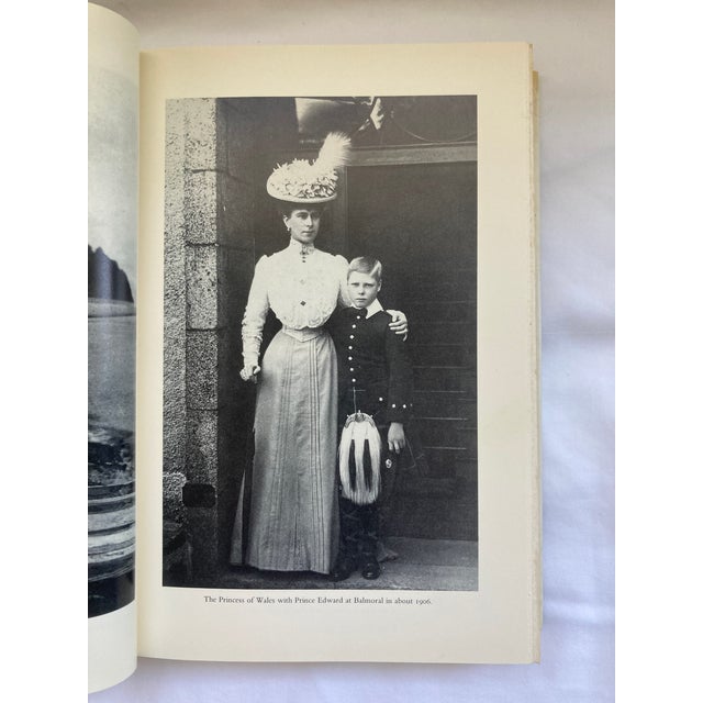 King Edward VIII of England / a Vintage Biography For Sale - Image 4 of 6