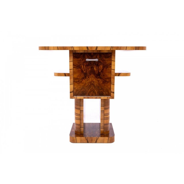 Console table from circa 1950, Poland. In very good condition, after professional renovation. Dimensions: height 86 cm /...