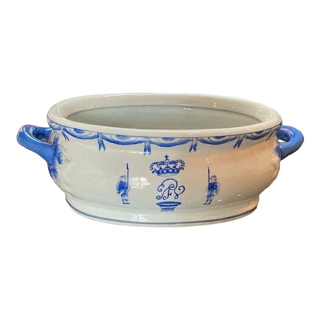 Early 20th Century Chinese Foot Bath Made for Export For Sale